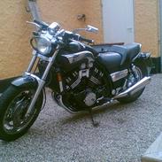 Yamaha Vmax. [power-cruiser]