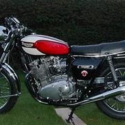 Triumph Trident T160