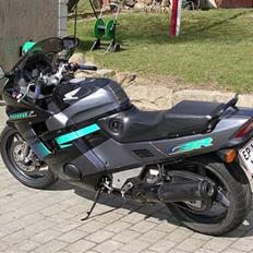 Honda CBR1000F SC24 [SOLGT]