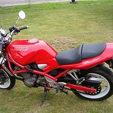 Suzuki bandt 400 solgt
