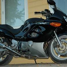 Suzuki GSX 750 F  ** SOLGT **