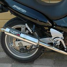 Suzuki GSX 750 F  ** SOLGT **