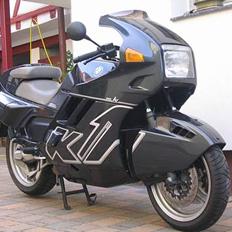 BMW K1