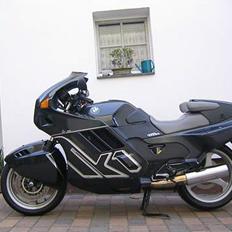 BMW K1