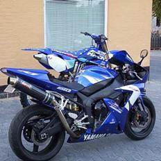 Yamaha YZF R1 "Rossi 46"