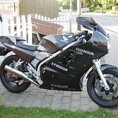Honda VF 1000R
