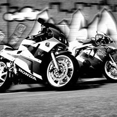 Suzuki Gsx-r 400 R SP " Solgt "