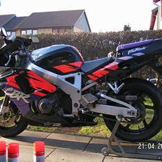 Honda CBR 900 Fireblade *Solgt*