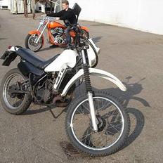 Yamaha DT 125