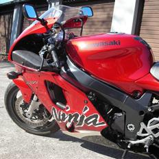 Kawasaki ZX7R **SOLGT**