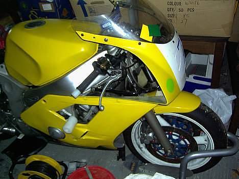 Yamaha FZR - Tjaaa.. taget i vinters.. Da den stod i Hi billede 6