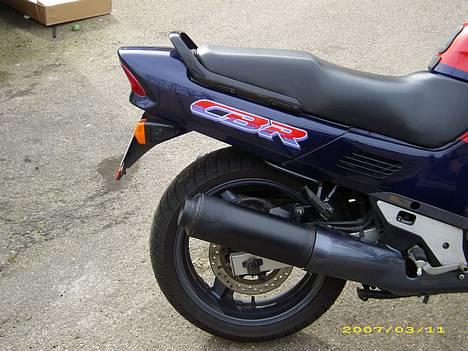 Honda CBR-1000F Dual Brake - CBR er noget af det bedste kværn du kan købe for penge... billede 5