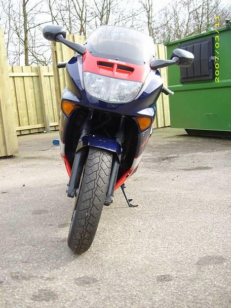 Honda CBR-1000F Dual Brake - Set forfra! billede 6