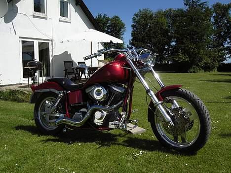 Harley Davidson Svingstel HD  - maj 2005, der er sidenhen blevet sat performance pipes på, lavet / Monteret af Cycle Lab billede 1
