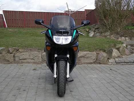 Honda CBR1000F SC24 [SOLGT] billede 5