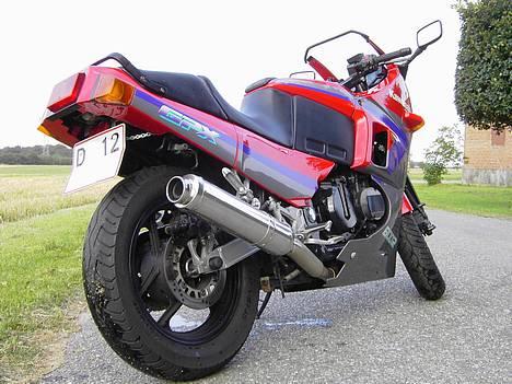 Kawasaki Gpx 600R [solgt] billede 3