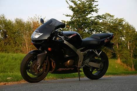 Kawasaki ZX-6R SOLGT!!! billede 1