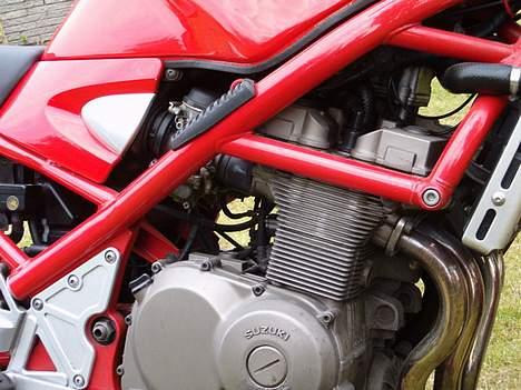 Suzuki bandt 400 solgt billede 6