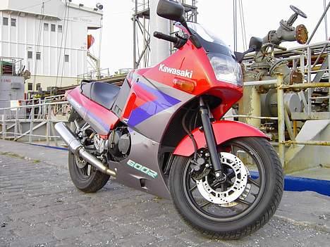 Kawasaki Gpx 600R [solgt] billede 10