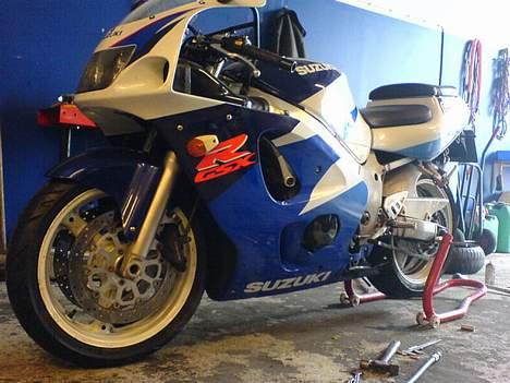 Suzuki GSX-R  (SOLGT) billede 14