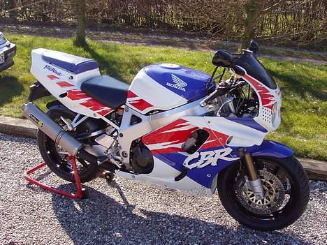 Honda cbr 900 fireblade - Færdig samlet efter en lang vinter billede 5