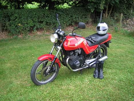 Suzuki GSX 400E Solgt billede 1