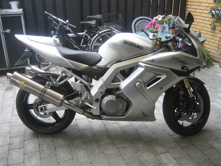 Suzuki sv1000sk3 - 2008 billede 1