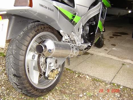 Kawasaki zx10, ninja/thisted R.I.P - højre side med micron´en på!! billede 13