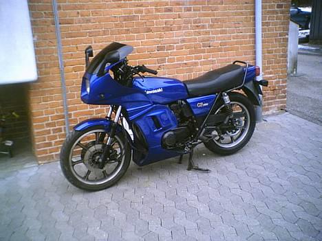 Kawasaki GPZ 550 billede 1