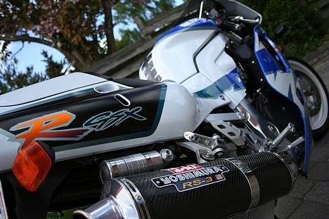 Suzuki GSX-R 750 W DØD billede 4