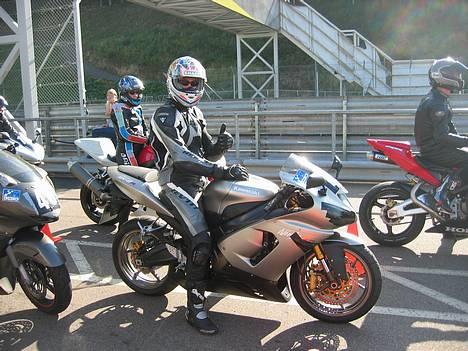 Kawasaki zx6r 636 billede 8