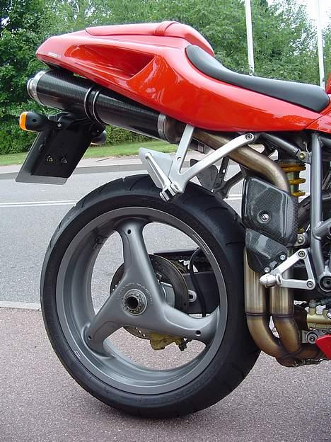 Ducati 748 billede 6
