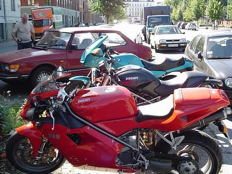 Ducati 748 - min Duc´ i selskab med familie faren, og den nu måske desværre afdøde lillesøster :o( billede 17