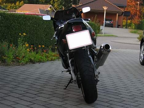 Suzuki GSXR 400R billede 9