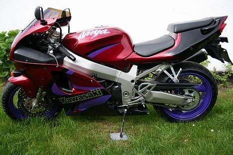 Kawasaki Ninja ZX7R   billede 3