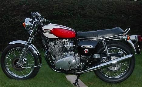 Triumph Trident T160 billede 1