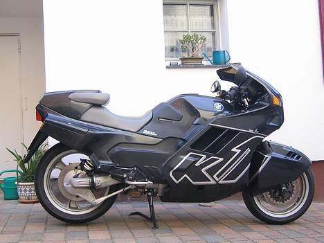 BMW K1 billede 1