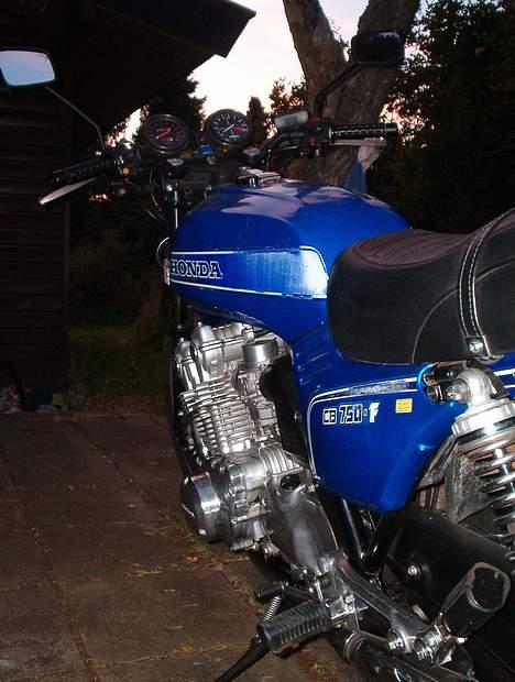 Honda cb 750 f, "SOLGT" billede 2