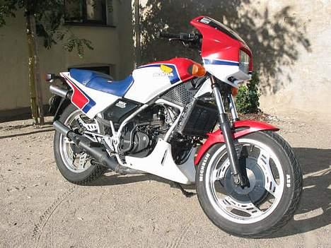 Honda MVX 250F " Solgt"  - Et billede fra da jeg hentede cyklen fra den tidligere ejer d. 12/9-05 billede 1