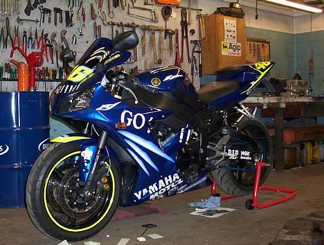 Yamaha YZF R1 "Rossi 46" billede 1