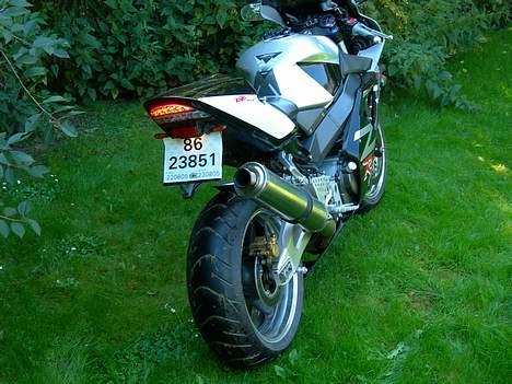 Honda CBR954RR Fireblade billede 4