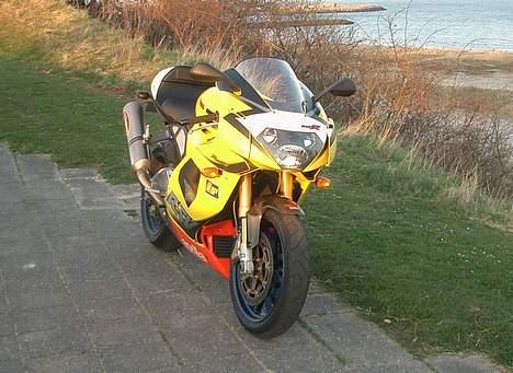 Aprilia RSV Mille R - solgt billede 9