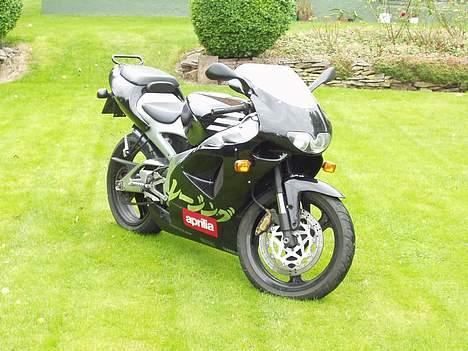 Aprilia RS 125 Harada Replica billede 2