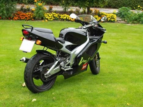 Aprilia RS 125 Harada Replica billede 5