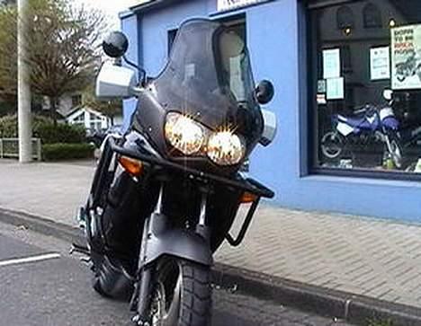 Honda XL 1000 Varadero - Den kan også lyse :-) billede 4