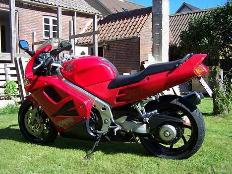 Honda VFR 750 billede 5