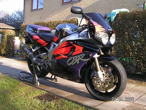Honda CBR 900 Fireblade *Solgt* billede 3