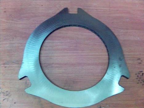 Honda MVX 250F " Solgt"  - Et billede af den nye afrettet skive som er blevet monteret + nye klodser... billede 3