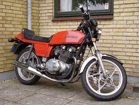 Suzuki GSX400 E **solgt**  - solgt billede 1