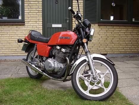 Suzuki GSX400 E **solgt**  - solgt billede 3